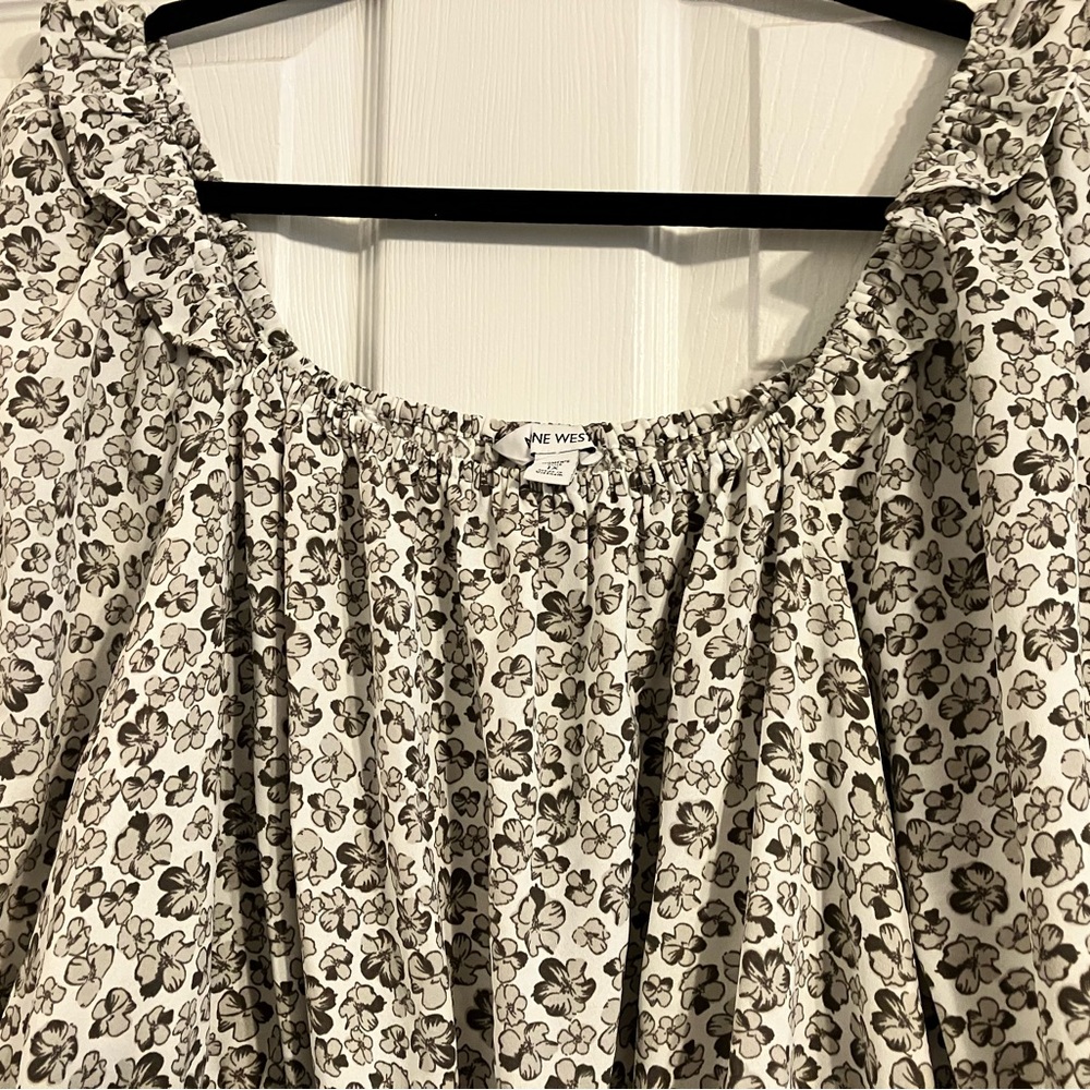 NWT Nine West short sleeve square neck peplum blouse, size 1X
